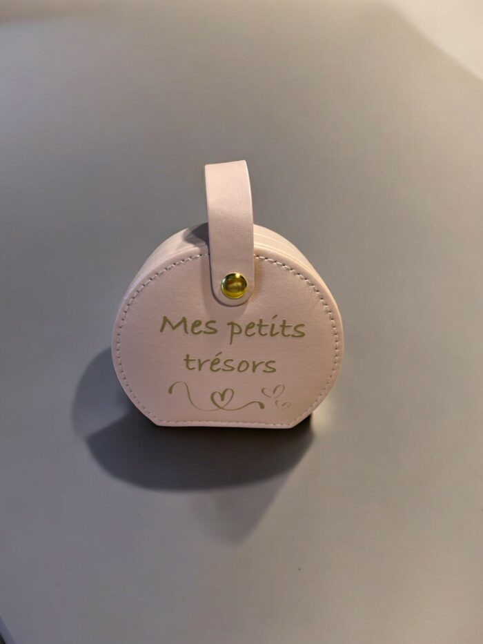 Boîte à bijoux personnalisée – Découpe vinyle